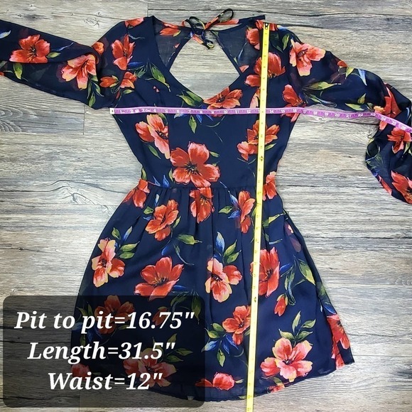 Hollister Floral Mini Cut Out Back Cocktail Evening Dress Size Small - Picture 7 of 9